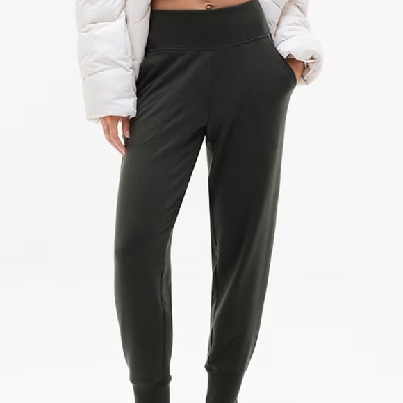 Athleta Coaster Luxe High-Rise Jogger – Elm Green – Medium Tall - Picture 2 of 14